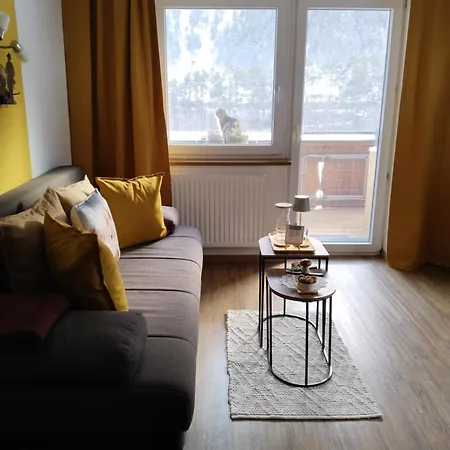 Schmid Apartment *